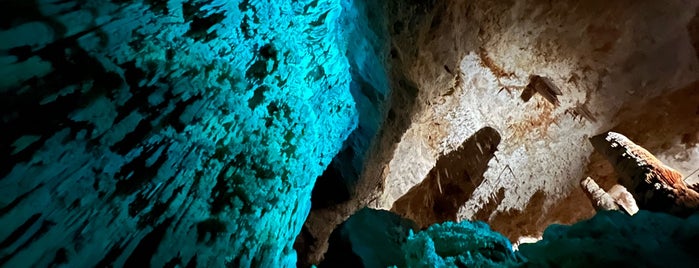 Jewel Cave is one of WA.