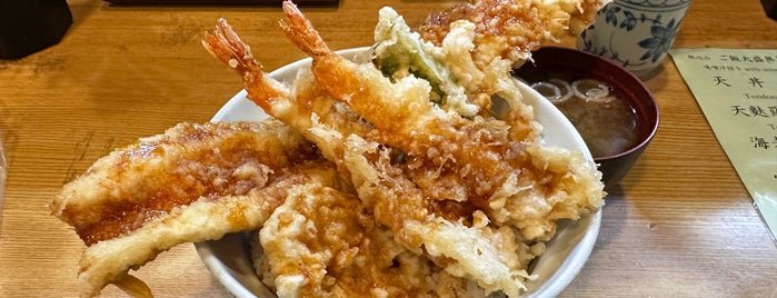 Tempura Hachimaki is one of Lunch time for working 3.