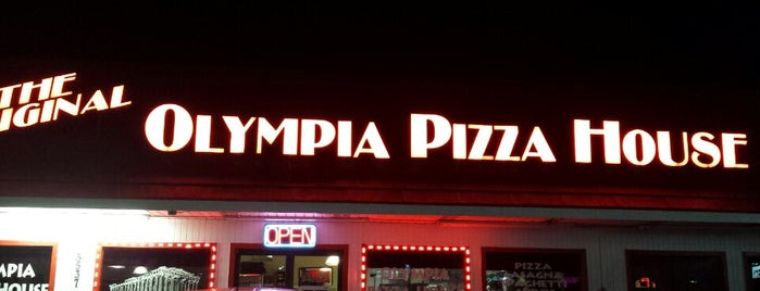 Olympia Pizza House is one of Lugares guardados de Jade.