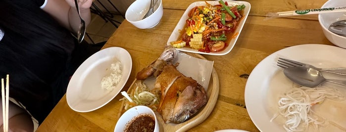 ตำ..ตำ อินเตอร์ is one of Top picks for Thai Restaurants.