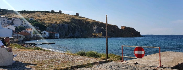 Kale Arkası Bozcaada is one of สถานที่ที่ Semin ถูกใจ.