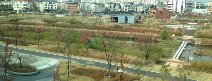루 is one of Tempat yang Disukai Won-Kyung.