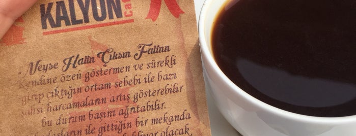 Kalyon Cafe is one of Lugares favoritos de Ülkü.