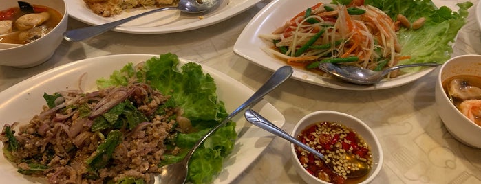 ร้านอาหารไทย is one of สถานที่ที่ Pupae ถูกใจ.