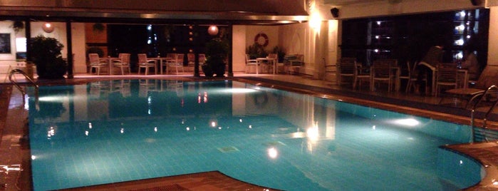 Pool - Renaissance Hotel is one of 🌎 JcB 🌎 님이 좋아한 장소.