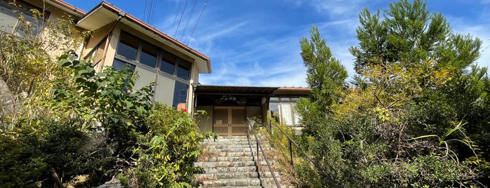 阿部倉温泉 湯の沢旅館 is one of 日帰り温泉と温泉宿.