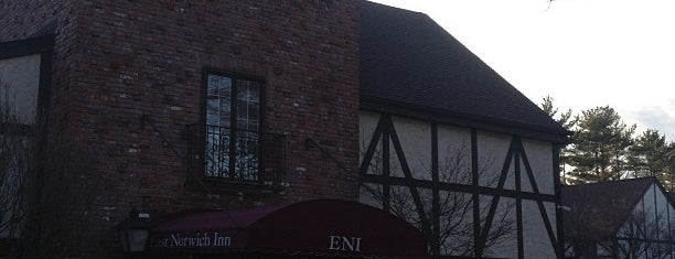 East Norwich Inn is one of Locais curtidos por Bill.