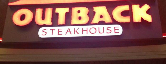 Outback Steakhouse is one of Restaurantes Bares e Lanchonetes.