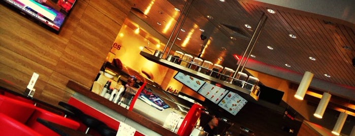 Aroma Espresso Bar is one of Ba6si'nin Beğendiği Mekanlar.