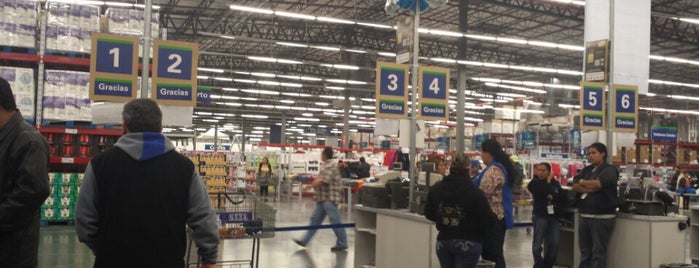 Sam's Club is one of Lugares favoritos de Armando.