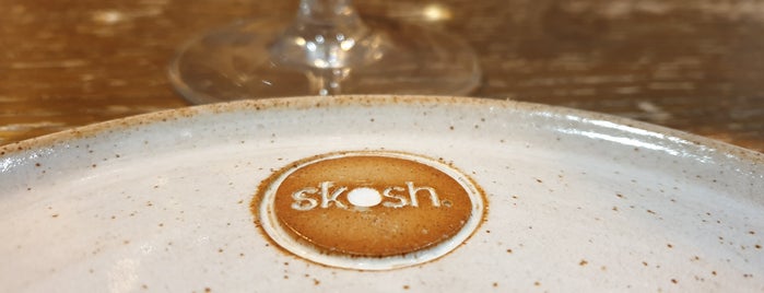 Skosh is one of Lieux sauvegardés par Saleem.