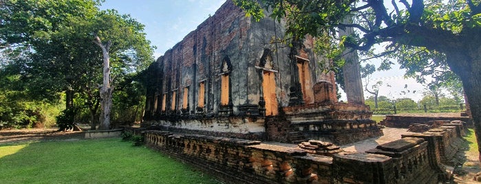 Wat Borom Phuttharam is one of Thailand.