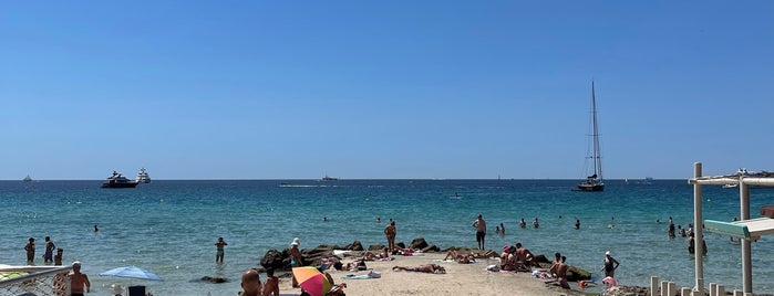 Cala Mayor Beach is one of Lieux qui ont plu à Brew.