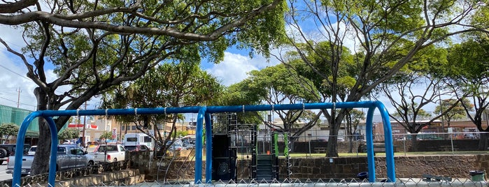 Kaimuki Community Park is one of Top picks for Basketball Courts.