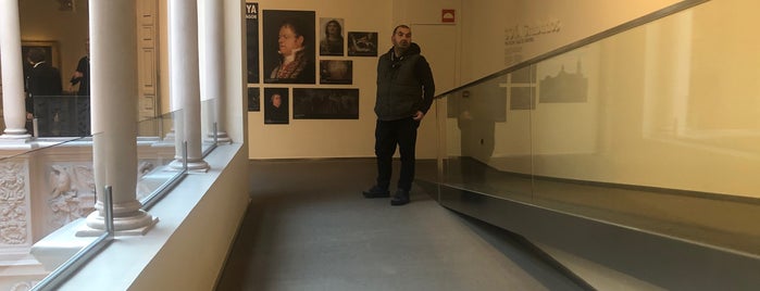 Museo Goya is one of Lugares favoritos de Jeff.