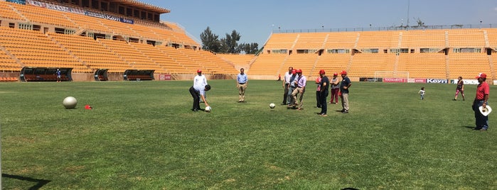 Estadio Tecnológico Alebrijes de Oaxaca is one of Tempat yang Disukai Zazil.