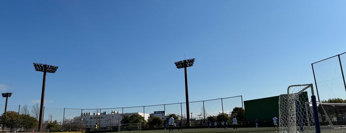私学事業団総合運動場 is one of football.