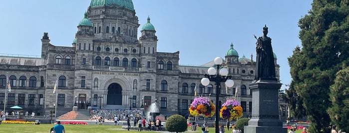 British Columbia Parliament Buildings is one of Jusさんのお気に入りスポット.