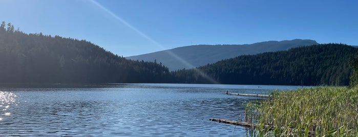 White Pine Beach is one of Lieux qui ont plu à Jus.