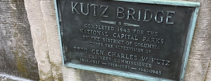 Kutz Bridge is one of Marine Corps Marathon 2012.