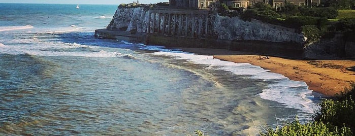 Kingsgate Bay is one of Broadstairs Beaches.