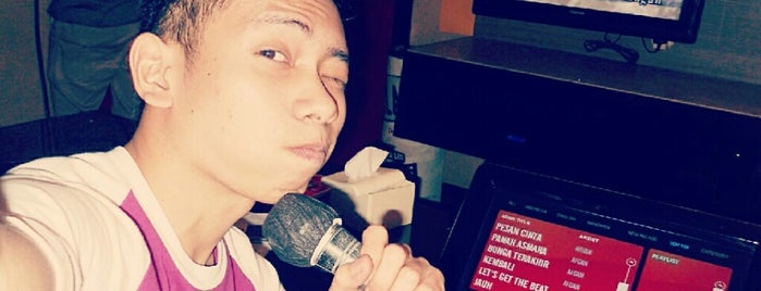 Orange Karaoke is one of Karaoke Lounge in Makassar.