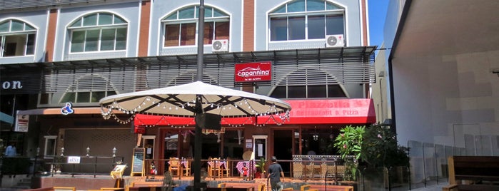 Capannina Italian restaurant & pizzeria is one of ภูเก็ต.