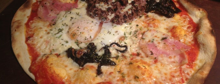 Pizza Emporio is one of Posti che sono piaciuti a Can.