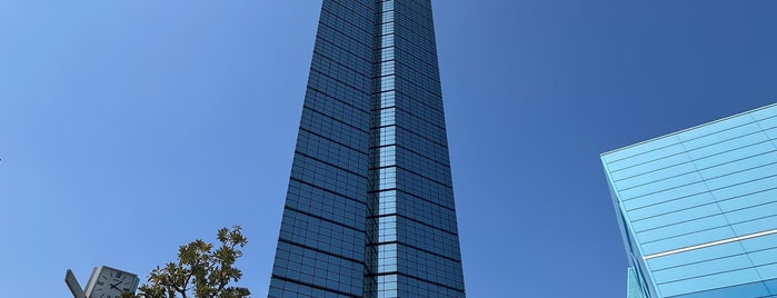 Fukuoka Tower is one of 広島 呉 岩国 北九州 福岡.