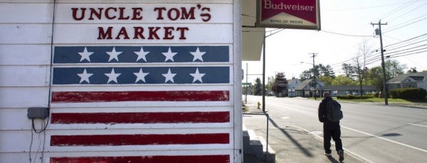 Uncle Tom's Market is one of MidCoast Beer & Wine Shops.