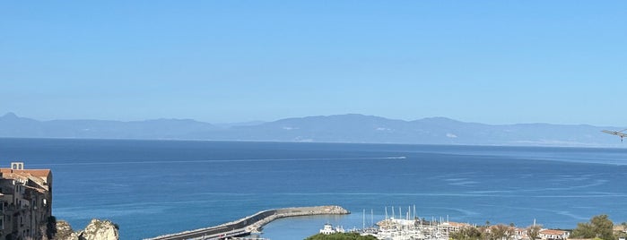 Tropea is one of Mariana'nın Beğendiği Mekanlar.