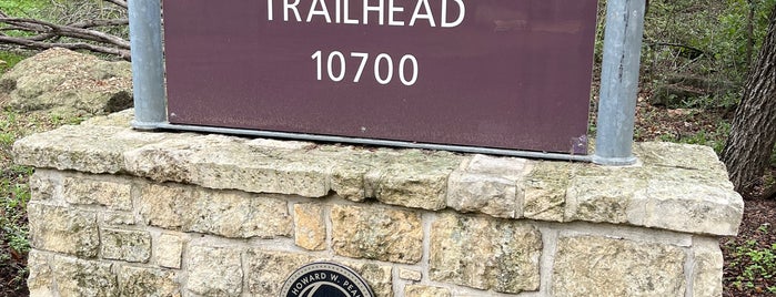 Lady Bird Johnson Trailhead is one of trails.