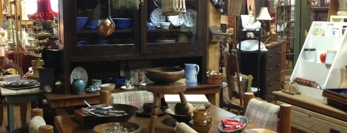 Antiques And Accents is one of Antique Stores.