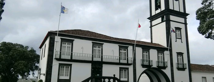 Câmara Municipal Ribeira Grande is one of cidades e locais....