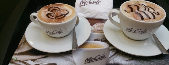 McCafé is one of Oxanaさんのお気に入りスポット.