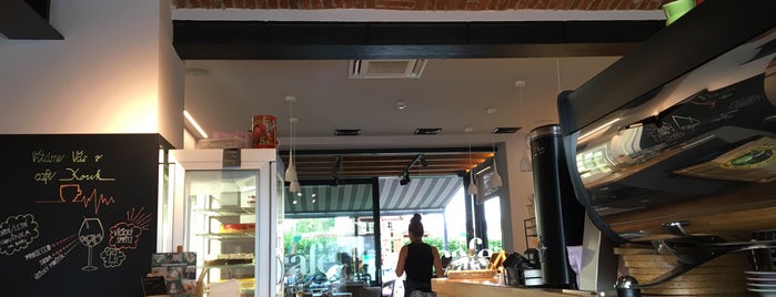 Cafe Korek is one of สถานที่ที่ Tereza ถูกใจ.