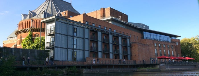 Royal Shakespeare Theatre is one of Banuさんのお気に入りスポット.
