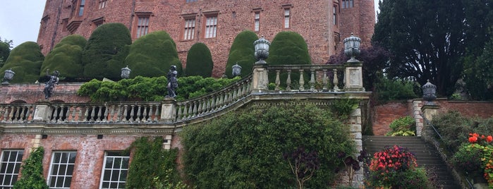 Powis Castle is one of Banuさんのお気に入りスポット.