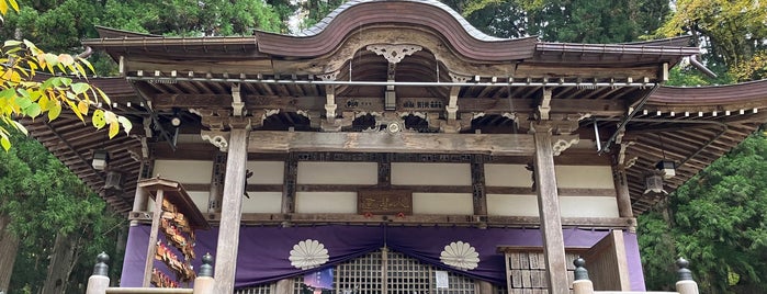 白川八幡神社 is one of สถานที่ที่ Minami ถูกใจ.