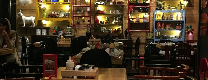 Manhattan Grill | منهتن گریل is one of Great Pizza Places in Tehran.