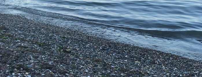 Uğur Tobacco & Cafe Beach is one of Bursa.