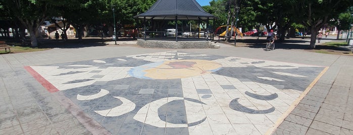 Plaza San Martín is one of Esquel.