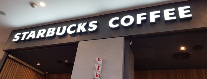 Starbucks is one of สถานที่ที่ M ถูกใจ.
