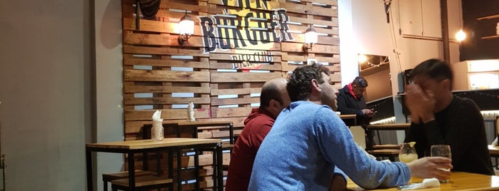 Van Burger is one of Gastronomía en Comodoro Rivadavia.