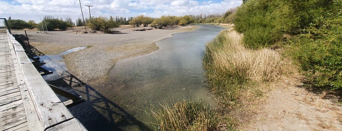 Río Senguer is one of Conocete Colonia Sarmiento.