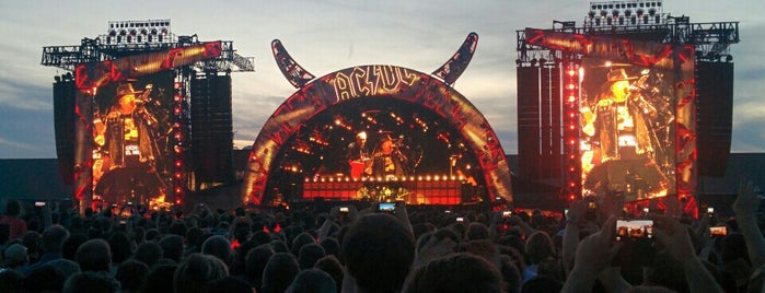 Koncert AC/DC 2016 is one of Antonin’s Liked Places.