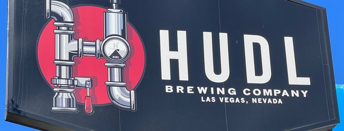 HUDL Brewing Company is one of Locais curtidos por Mike.