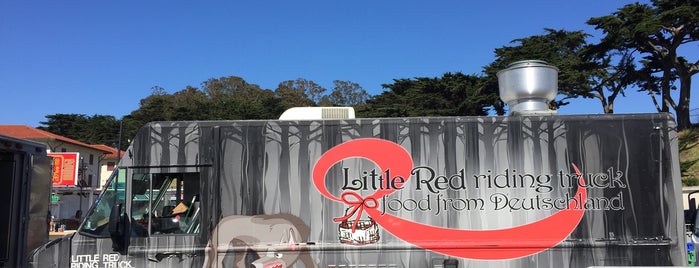 Little Red Riding Truck is one of Gregさんの保存済みスポット.