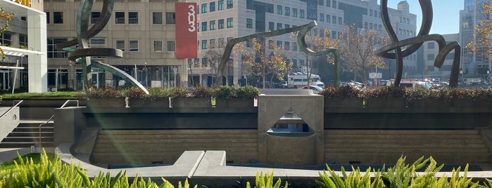 303 2nd Street Plaza is one of Secret SF Rooftops.