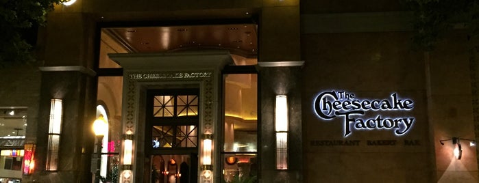 The Cheesecake Factory is one of Favourite restaurants in Bay Area (California/USA).